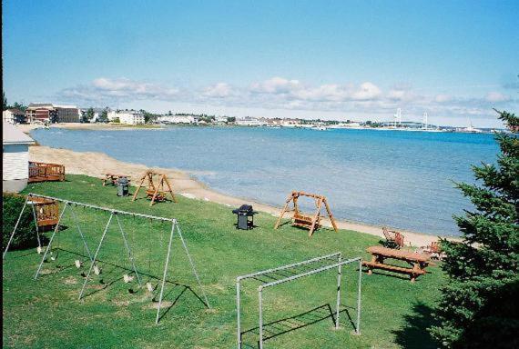 Sunrise Beach Motel Mackinaw Stadt Exterior foto