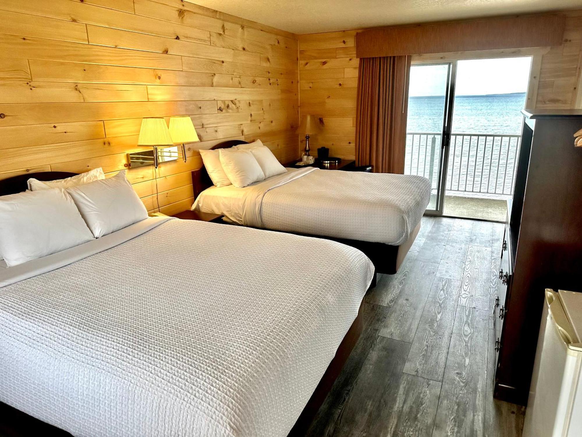 Sunrise Beach Motel Mackinaw Stadt Exterior foto